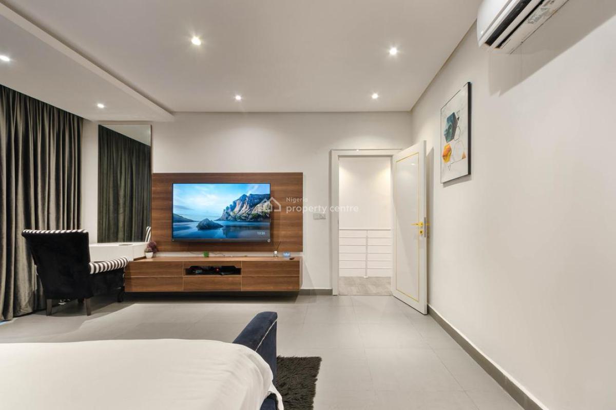 Exquisite & Spacious 4 Bedroom Duplex with Snooker Table, Comfortable Stay, Secure Environment 7, Lekki Phase 1, Lekki, Lagos, House Short Let