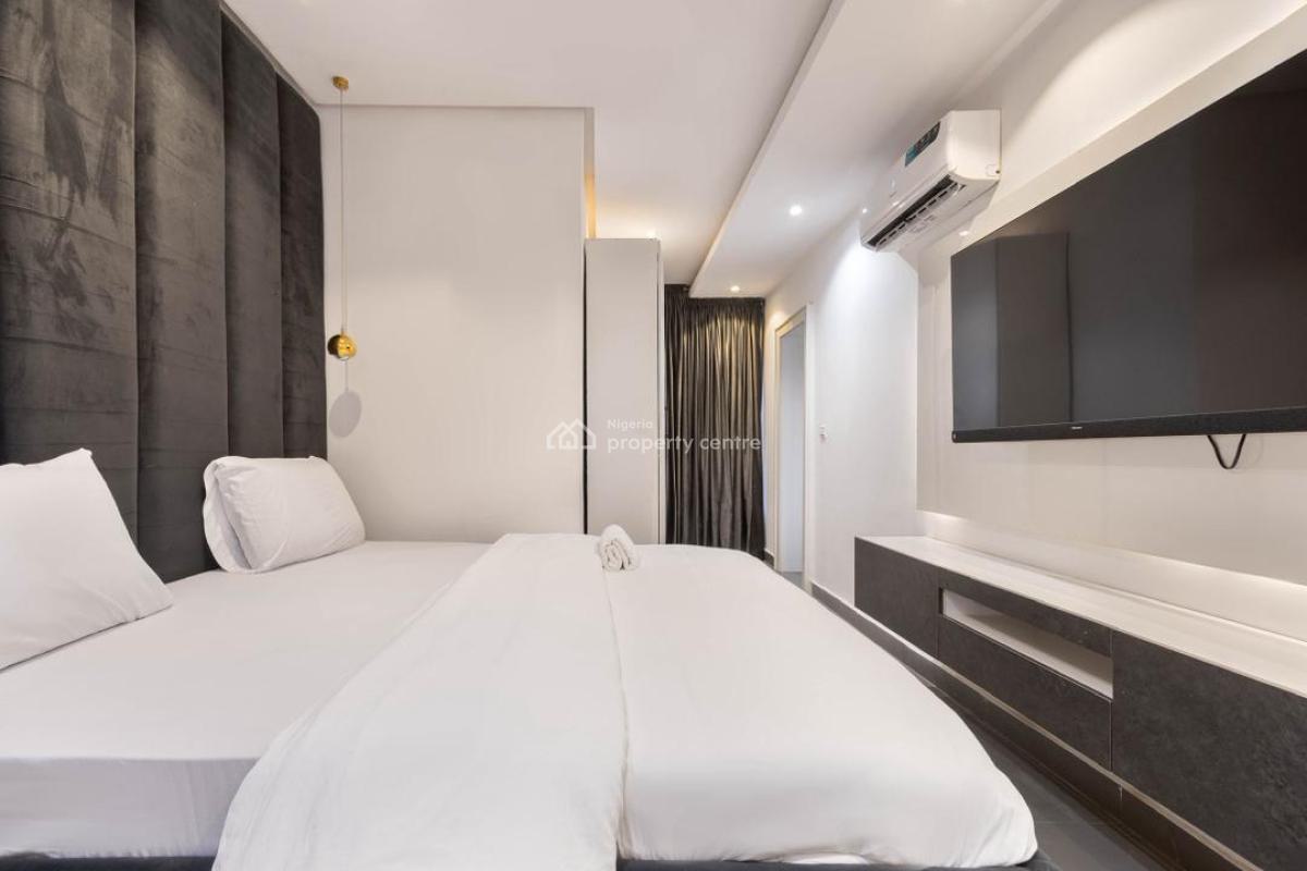 Exquisite & Spacious 4 Bedroom Duplex with Snooker Table, Comfortable Stay, Secure Environment 7, Lekki Phase 1, Lekki, Lagos, House Short Let