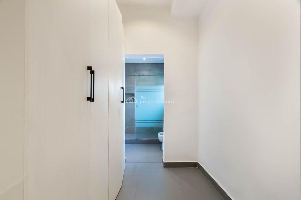 Exquisite & Spacious 4 Bedroom Duplex with Snooker Table, Comfortable Stay, Secure Environment 7, Lekki Phase 1, Lekki, Lagos, House Short Let