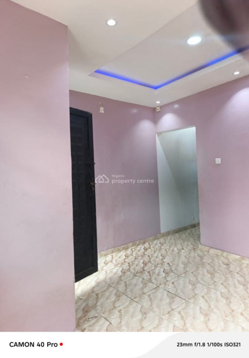 Lovely Mini Flat, Fola Agoro, Yaba, Lagos, Mini Flat (room and Parlour) for Rent