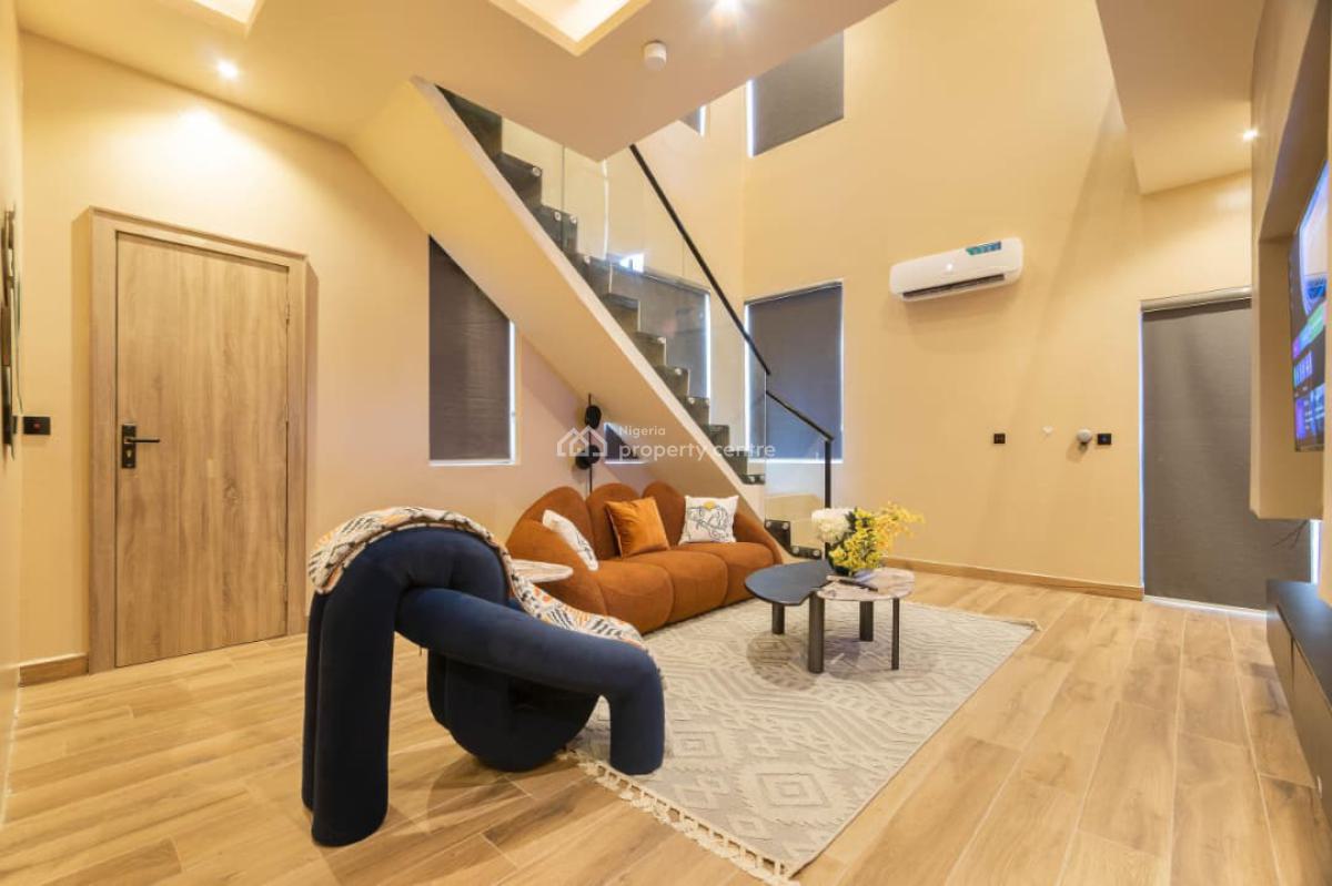 Luxurious and Classically Designed 1 Bedroom Loft with Pool, Beautiful Furnishings, Spacious Apartment, Relaxing Stay, Lekki, Lagos, Flat / Apartment Short Let