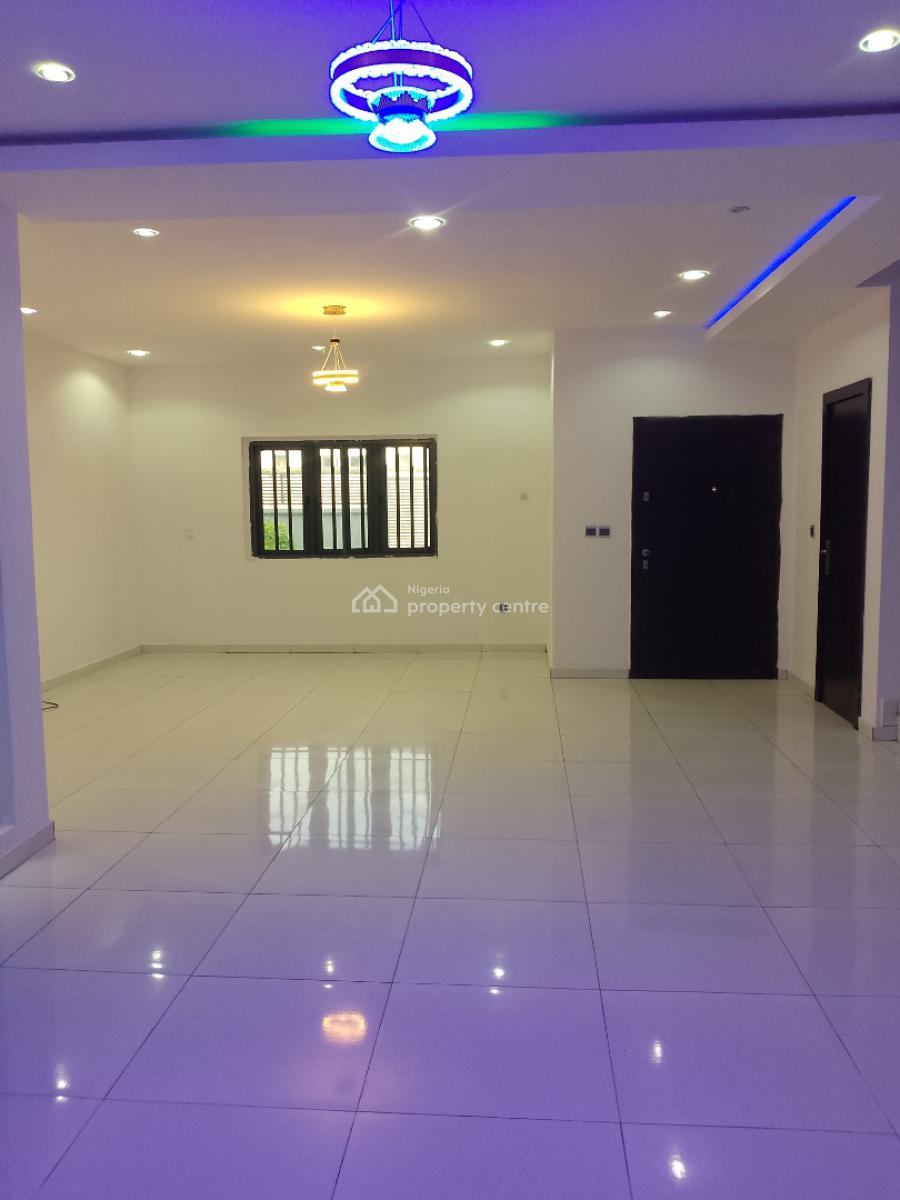 Very Spacious and Newly Out 3 Bedrooms Terraced Duplex with Bq, Mobil Road, Ilaje, Ajah, Lagos, Terraced Duplex for Rent