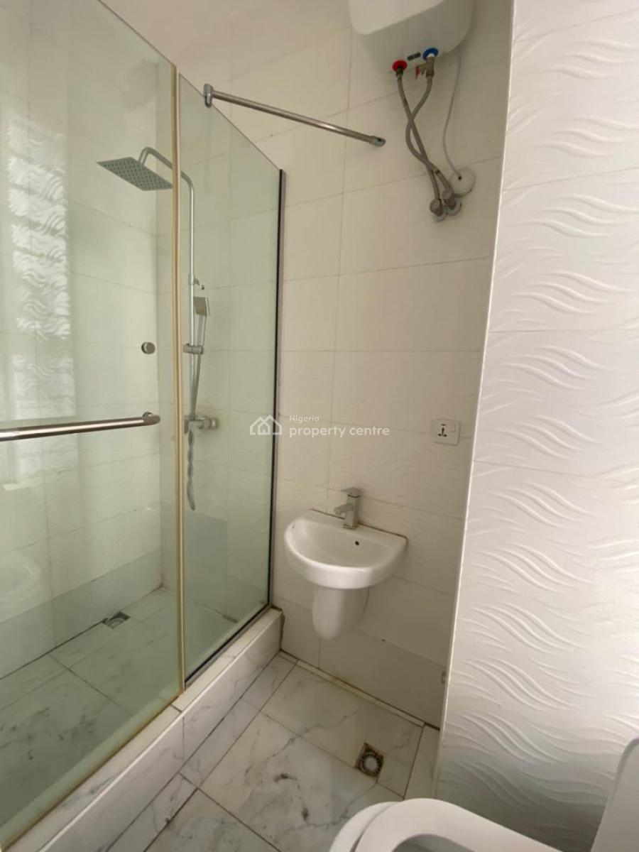 Fully Serviced 2 Bedroom Apartment Upstairs with 24 Housrs Power, Spg, Ologolo, Lekki, Lagos, Flat / Apartment for Rent