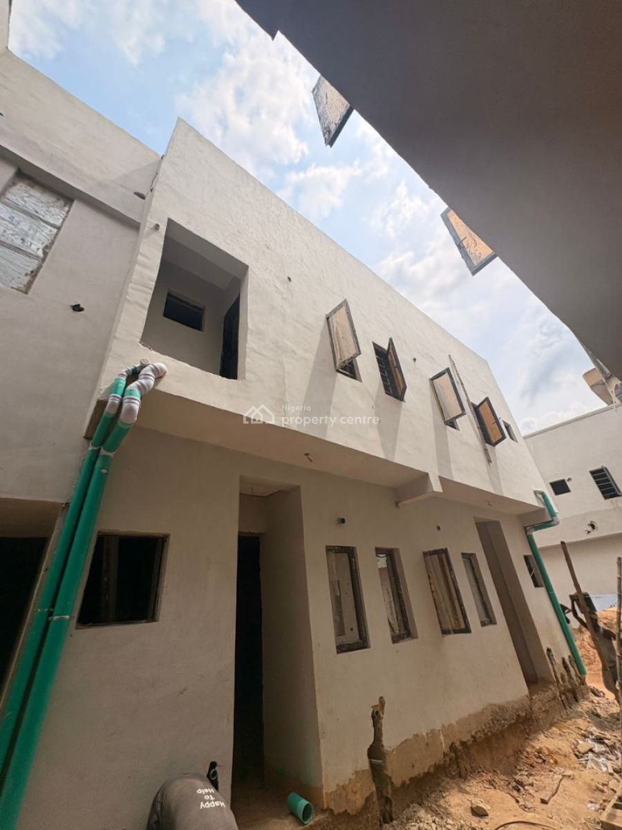 Spacious Studio Apartment, Shomolu, Lagos, Self Contain (single Rooms) for Sale