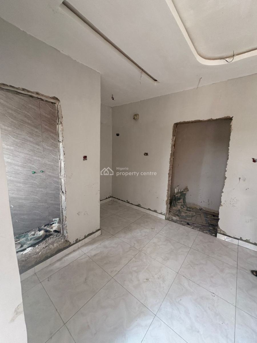 Spacious Studio Apartment, Shomolu, Lagos, Self Contain (single Rooms) for Sale