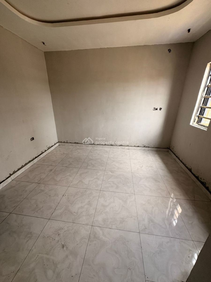 Spacious Studio Apartment, Shomolu, Lagos, Self Contain (single Rooms) for Sale