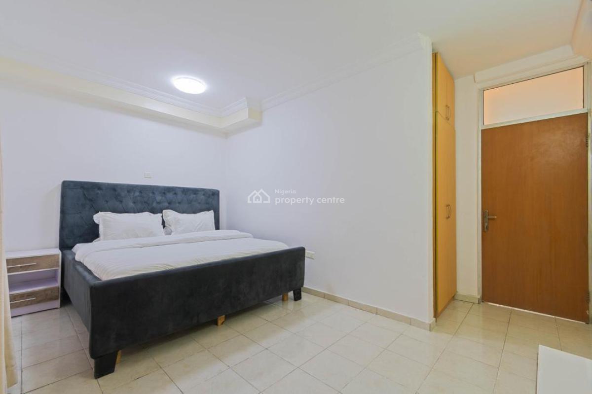 Noir & Blanc-a Spacious Luxury 2 Bedroom with Ps5, 2 Balconies & Priva, Victoria Island (vi), Lagos, Flat / Apartment Short Let