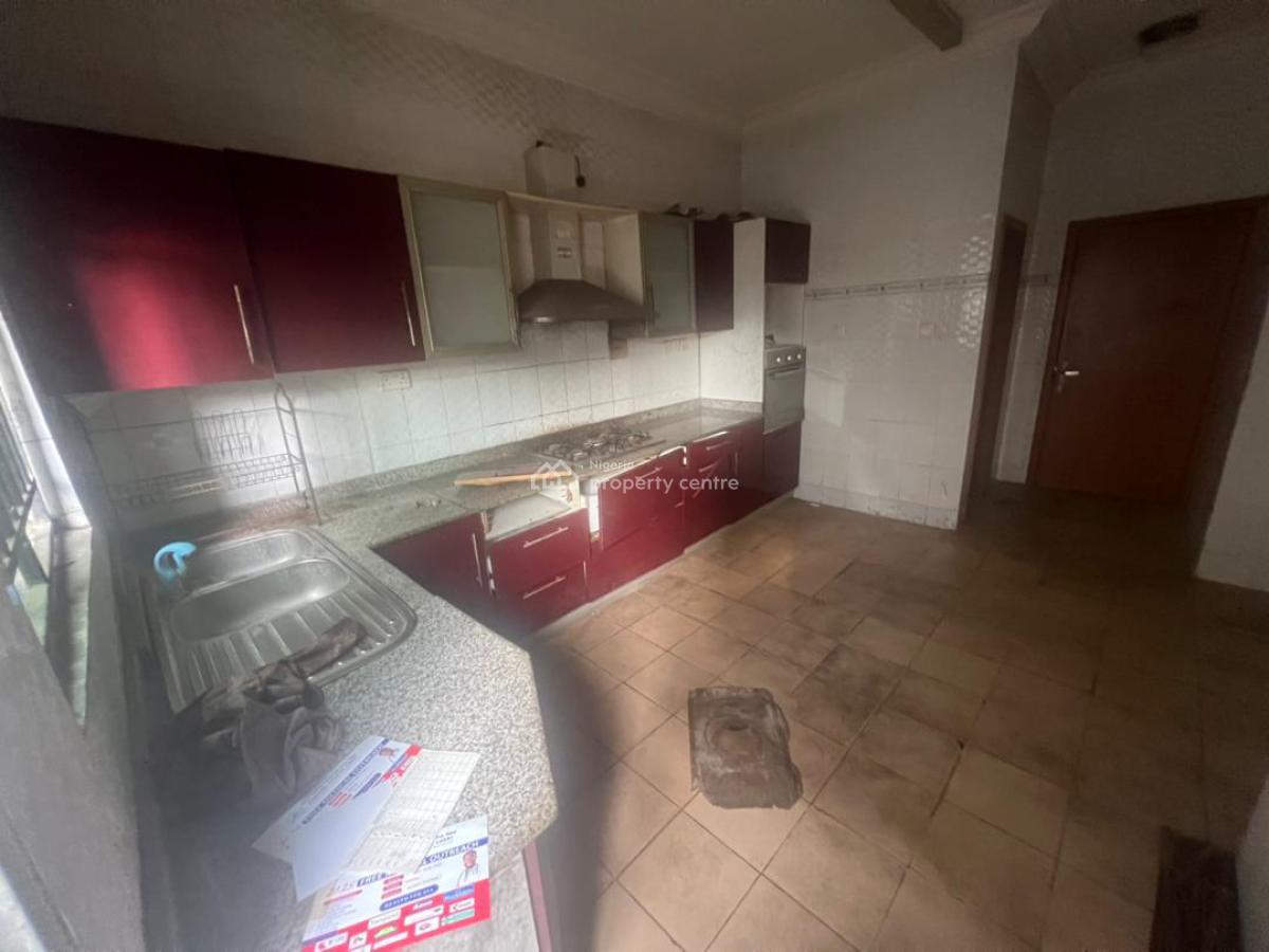 Self Compound 4 Bedroom Semi-detached Duplex with Bq, Chevron, Lekki, Lagos, Semi-detached Duplex for Rent