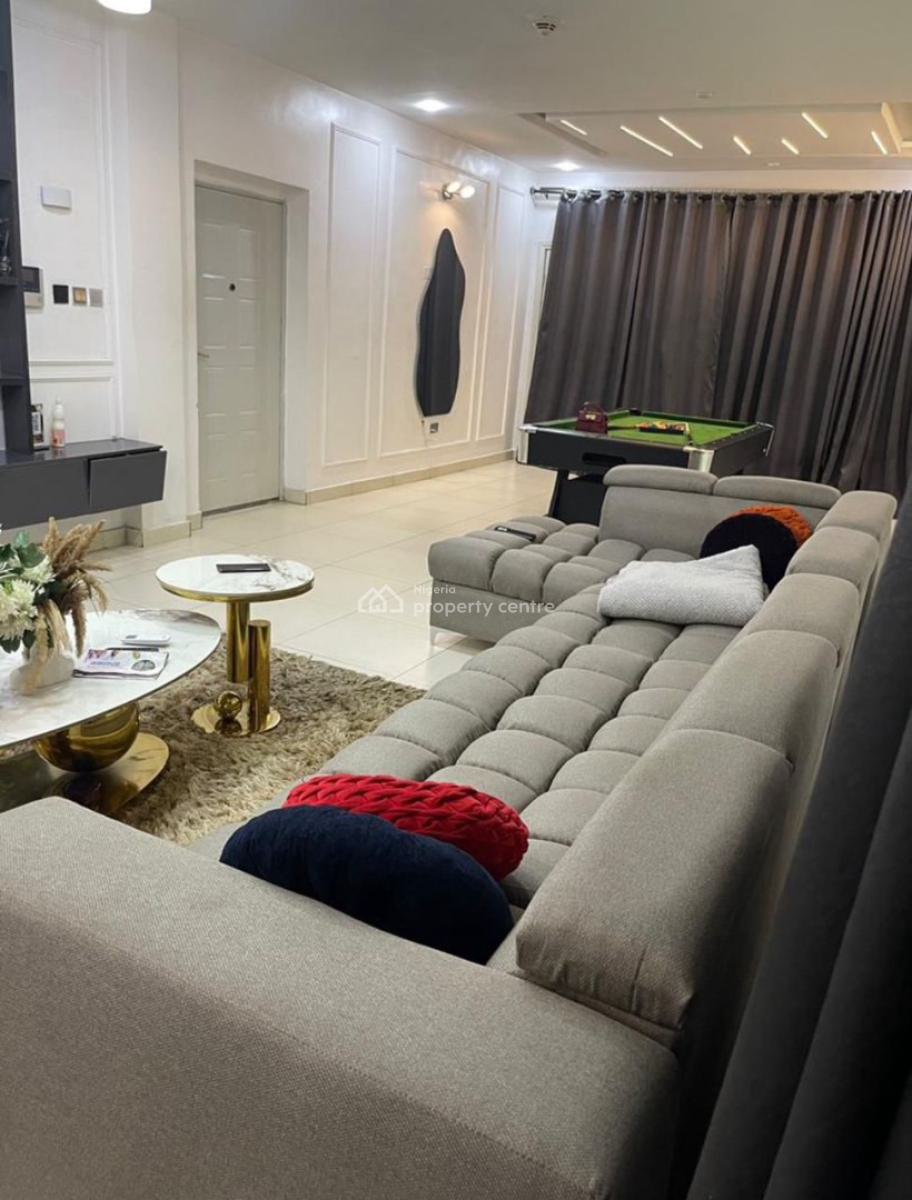Luxurious and Cozy 3 Bedroom Apartment, Lekki Right, Maruwa, Lekki, Lagos, Flat / Apartment Short Let