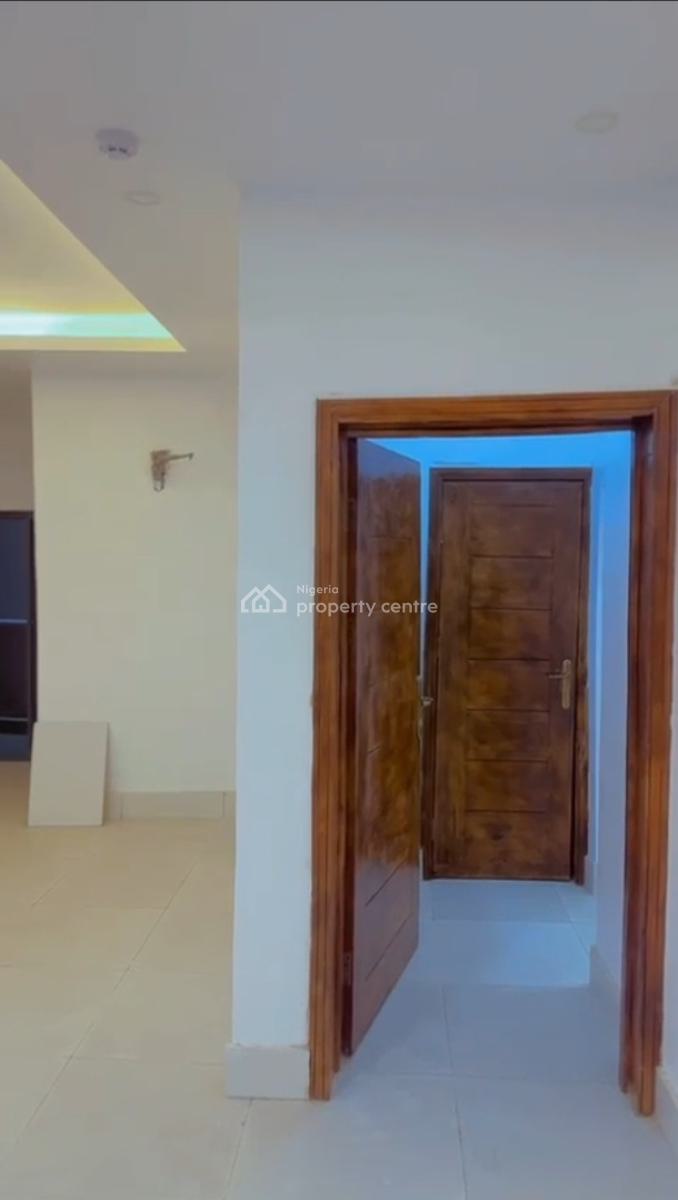 2 Bedrooms Ensuite Apartment, Palmspring Road/spar Road, Ikate Elegushi, Lekki, Lagos, Flat / Apartment for Rent