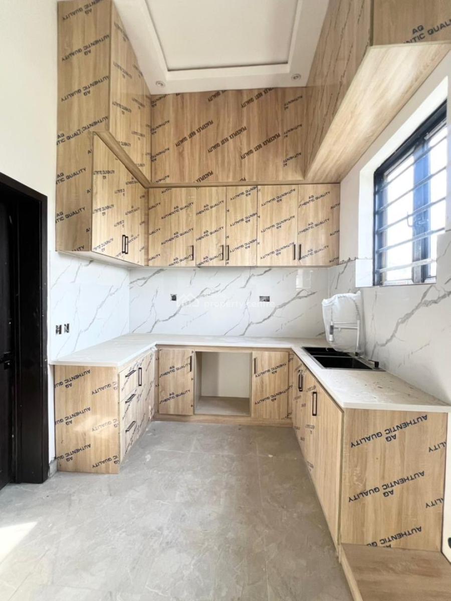 Tastefully 4 Bedrooms Townhouse Duplex, Orchid, Lekki, Lagos, Terraced Duplex for Sale