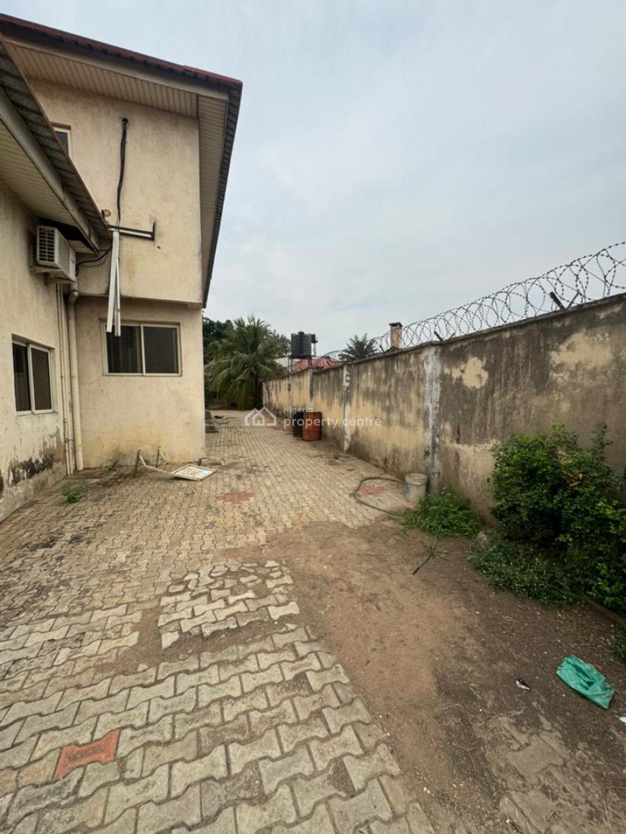 2167 Sqm of Land with Structure, Kobiowu Cresent, Ibadan, Oyo, Residential Land for Sale