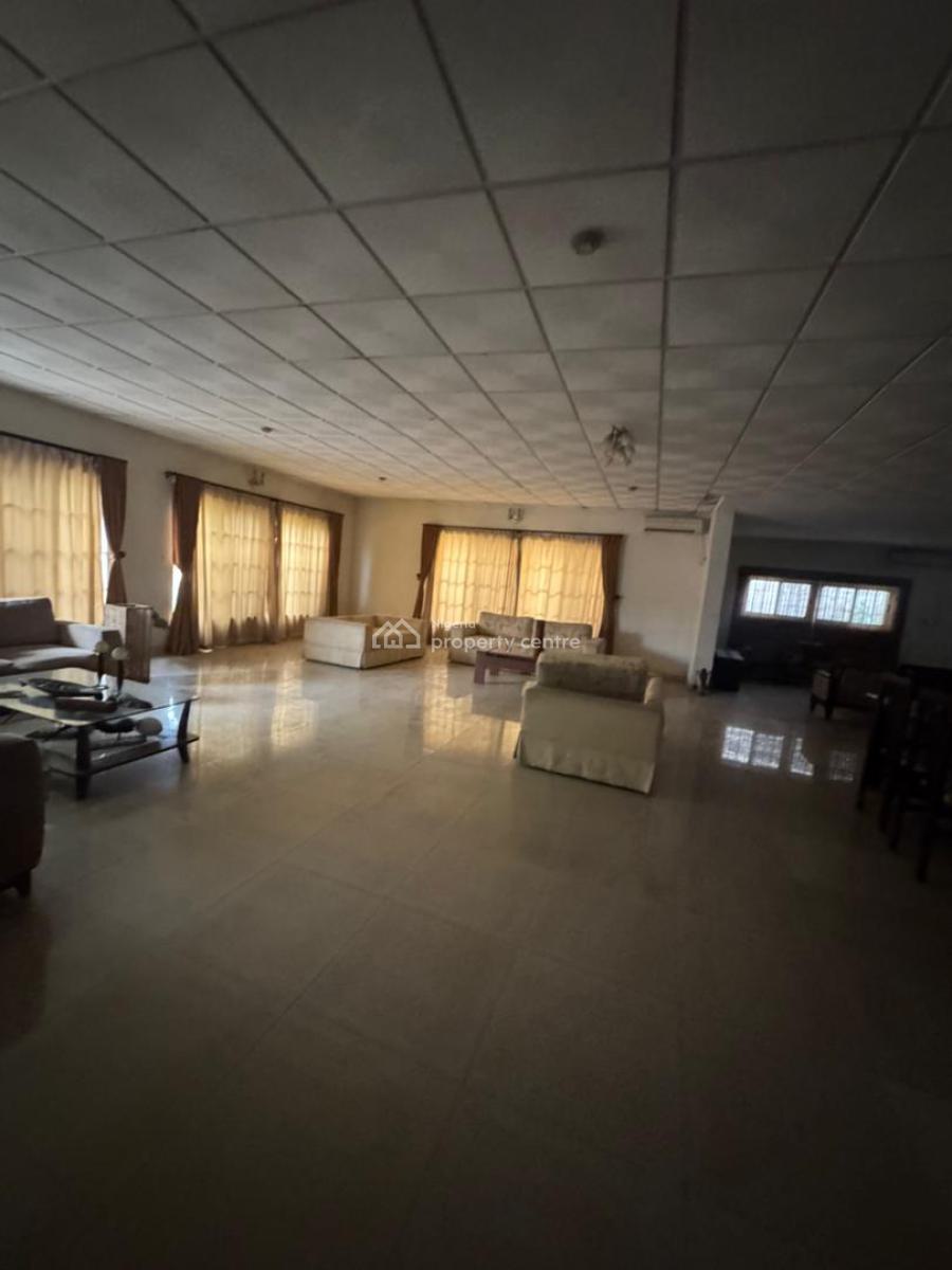 2167 Sqm of Land with Structure, Kobiowu Cresent, Ibadan, Oyo, Residential Land for Sale