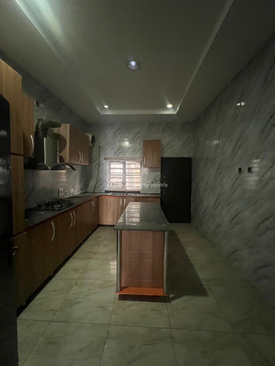 Spacious 4 Bedroom Semi Detached Duplex with Bq, Ologolo, Lekki, Lagos, Semi-detached Duplex for Rent