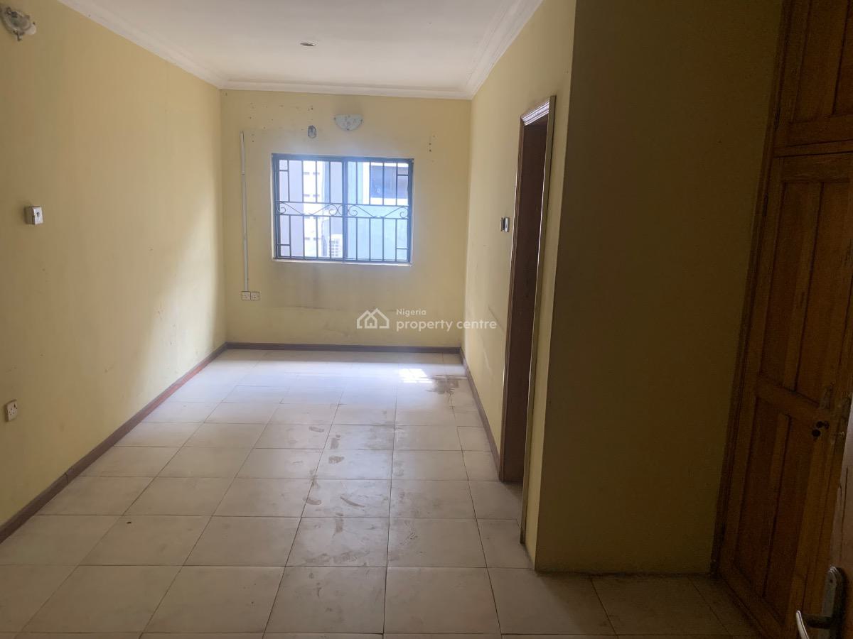 Massive 5 Bedroom Duplex with Bq, Gra Phase 2, Magodo, Lagos, Detached Duplex for Rent