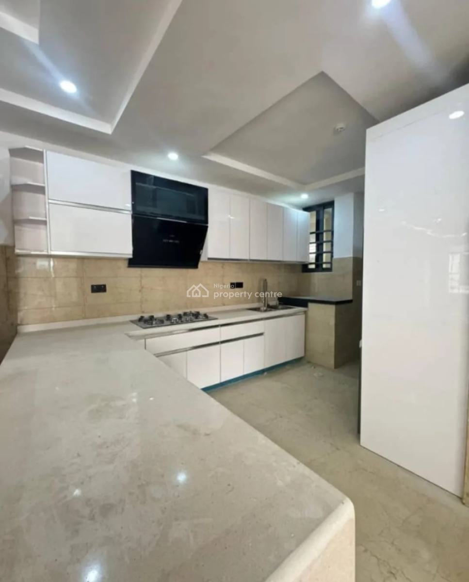 Serviced with 24/7 Power Supply 3 Bedroom En-suite Flat, Victoria Island (vi), Lagos, Flat / Apartment for Rent