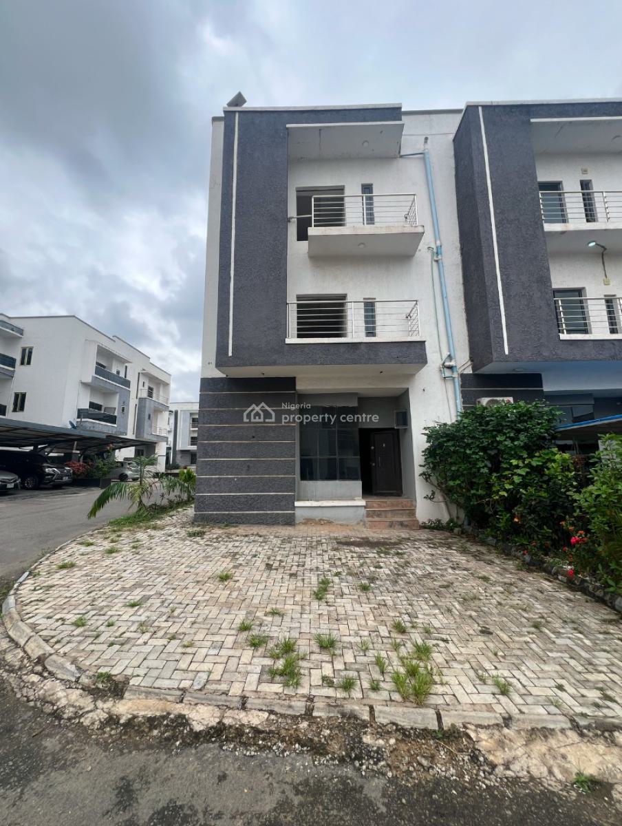 4 Bedroom Town with En-suite Bq, Garki, Abuja, Terraced Duplex for Sale