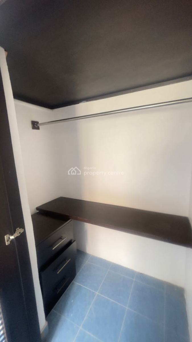 Clean & Spacious 1-bedroom Apartment with 20 Hours Power Supply, Oniru, Victoria Island (vi), Lagos, Flat / Apartment for Rent