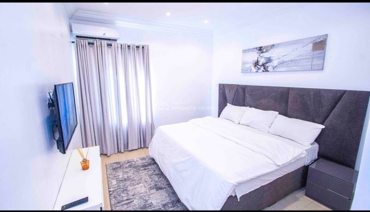 Nicely Furnished 3 Bedroom Apartment, Ikoyi, Lagos, Flat / Apartment Short Let