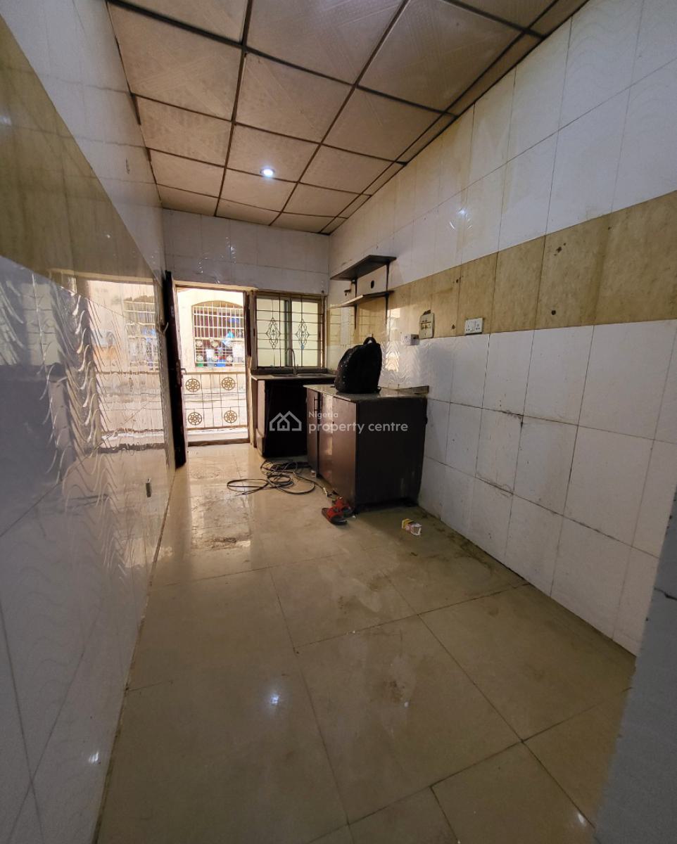 Luxurious Massive 2 Bedroom Flat, By American International School, Durumi, Abuja, Flat / Apartment for Rent