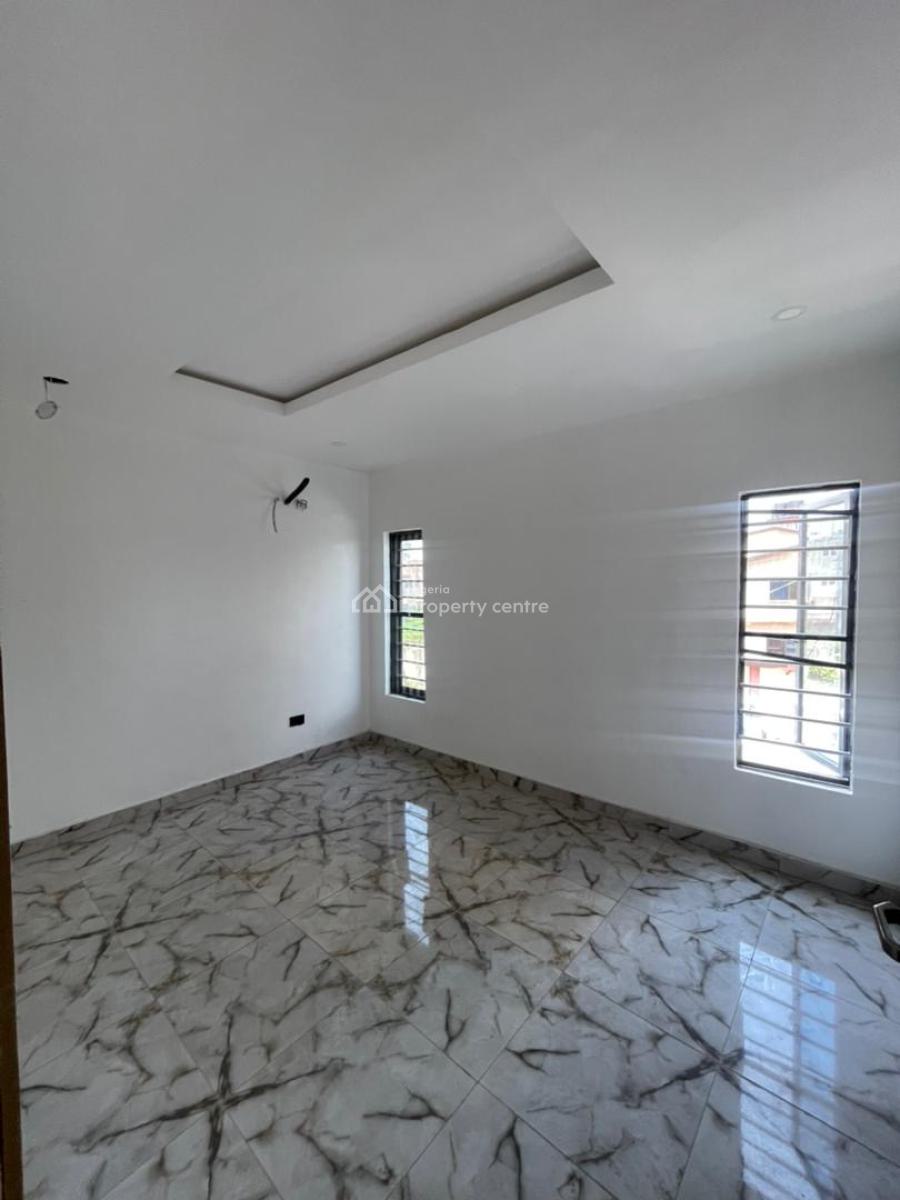 Exquisite 1 Bedroom Apartment, Ologolo, Lekki Phase 1, Lekki, Lagos, Flat / Apartment for Sale