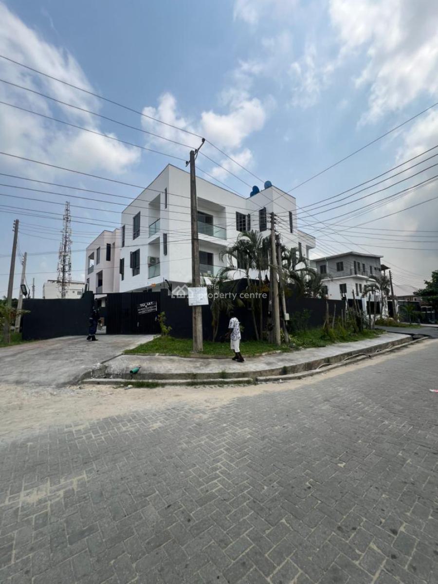 Beautiful Newly Built 3 Bedroom Apartment with Bq in a Secured Estate, Lekki Phase 1, Lekki, Lagos, Flat / Apartment for Rent