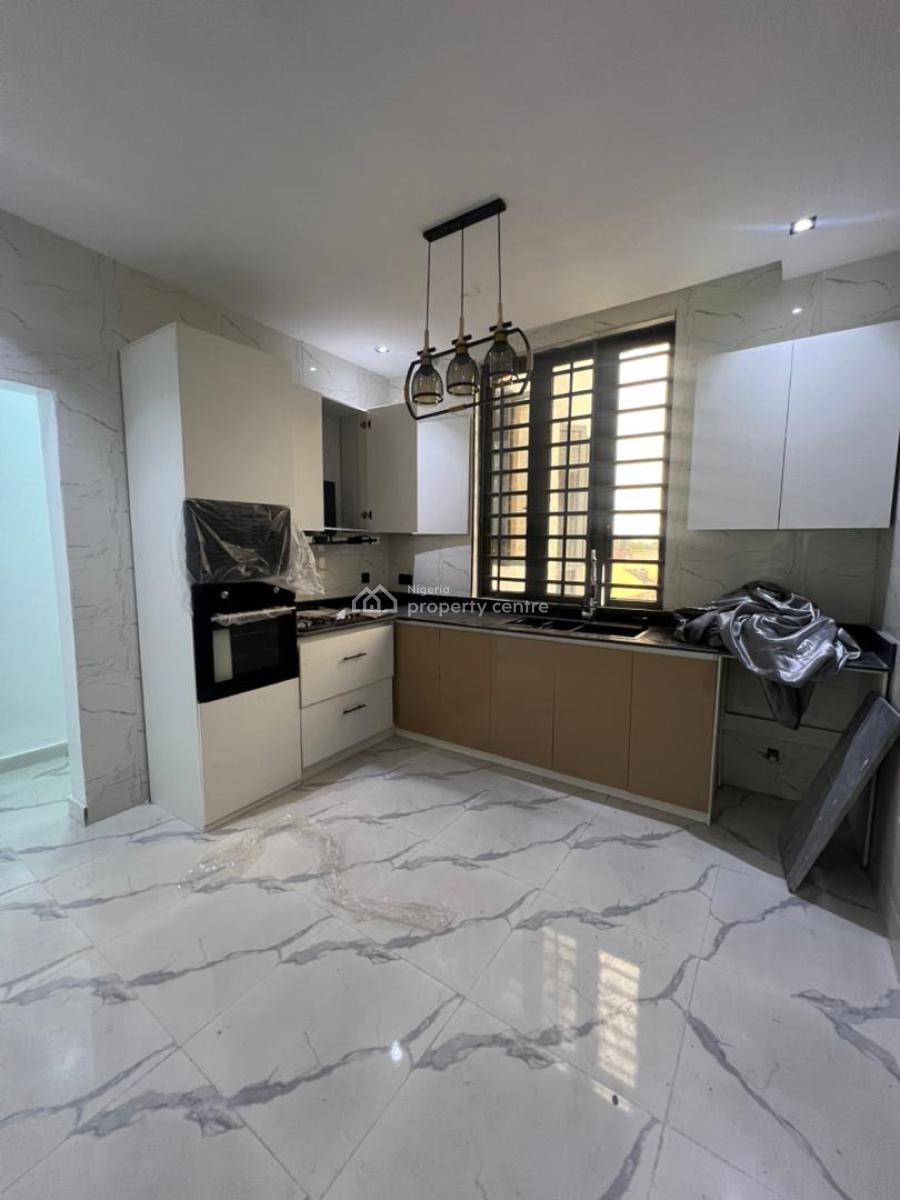 Beautiful Newly Built 3 Bedroom Apartment with Bq in a Secured Estate, Lekki Phase 1, Lekki, Lagos, Flat / Apartment for Rent