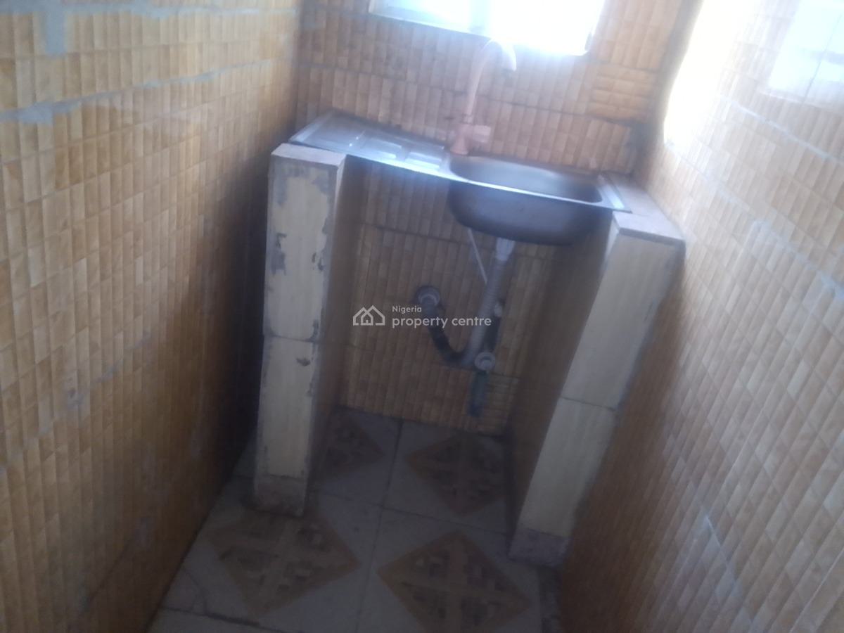 Spacious Luxury Selfcon with Excellent Features, Peacecastle Estate, Ogombo, Ajah, Lagos, Self Contain (single Rooms) for Rent