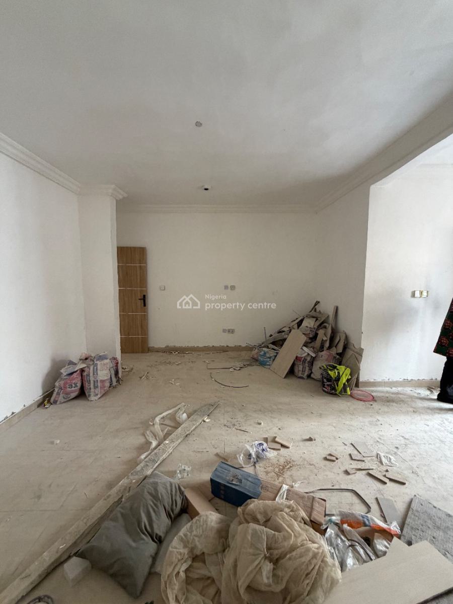 Spacious 4 Bedroom Maisonette Duplex, Lekki Phase 1, Lekki, Lagos, Block of Flats for Sale