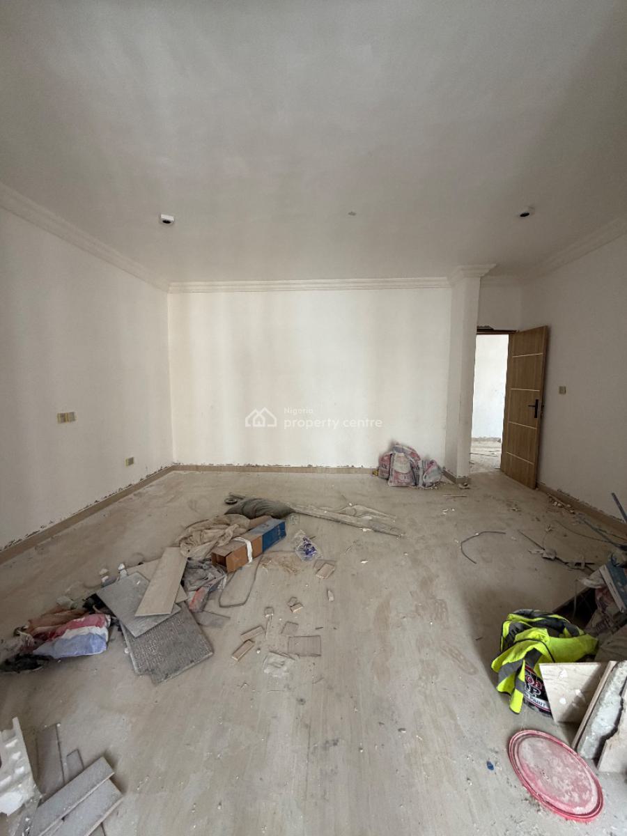 Spacious 4 Bedroom Maisonette Duplex, Lekki Phase 1, Lekki, Lagos, Block of Flats for Sale