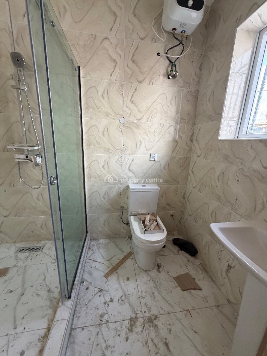 Spacious 4 Bedroom Maisonette Duplex, Lekki Phase 1, Lekki, Lagos, Block of Flats for Sale