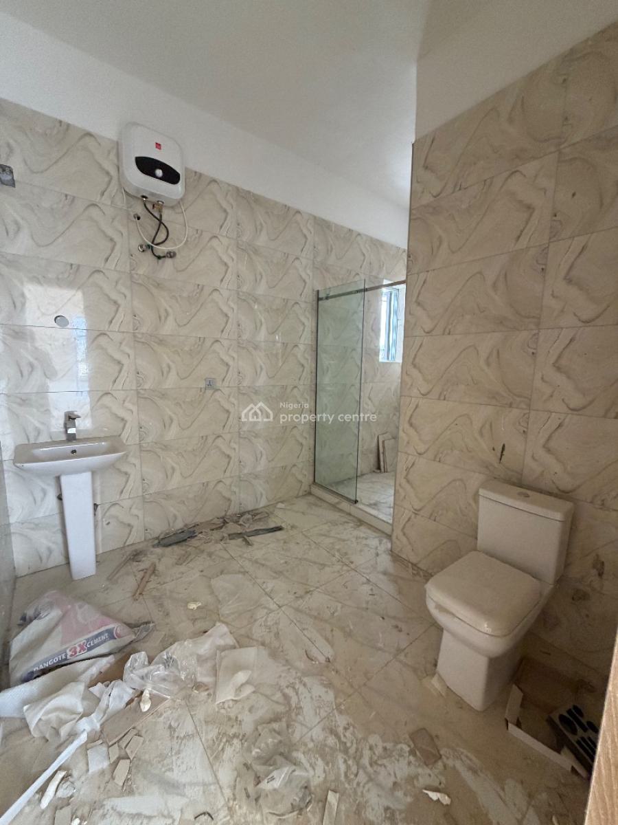 Spacious 4 Bedroom Maisonette Duplex, Lekki Phase 1, Lekki, Lagos, Block of Flats for Sale