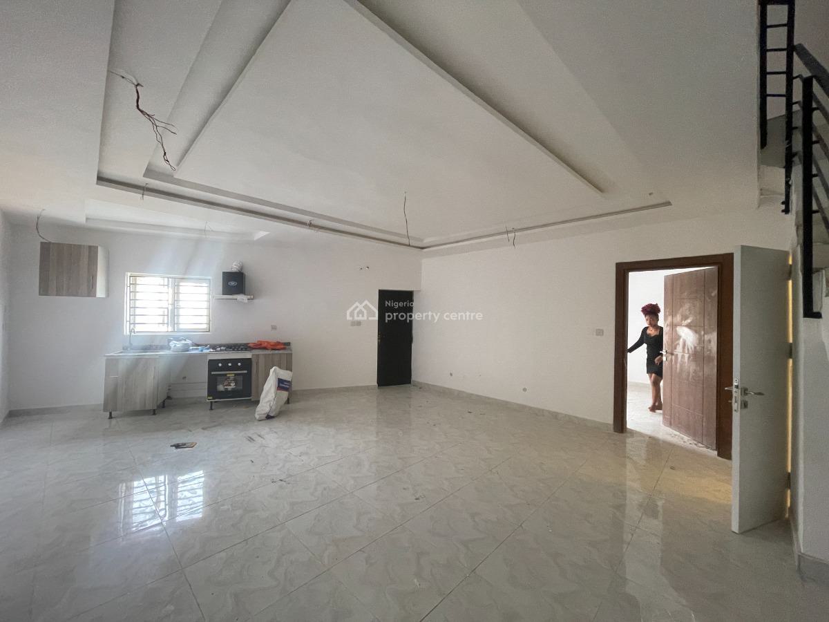Ultra-modern 3 Bedrooms Maisonette with Elevator, Lekki Phase 1, Lekki, Lagos, Flat / Apartment for Rent