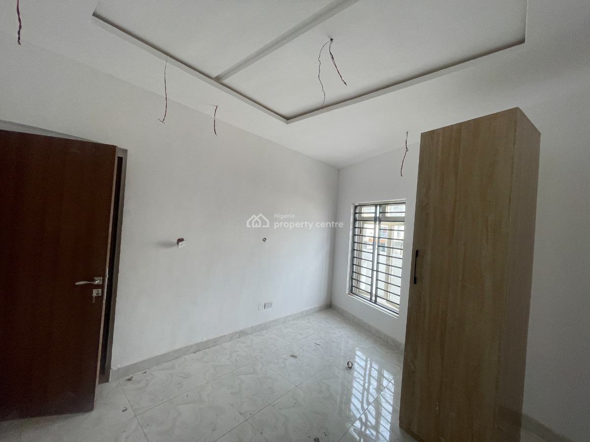 Ultra-modern 3 Bedrooms Maisonette with Elevator, Lekki Phase 1, Lekki, Lagos, Flat / Apartment for Rent