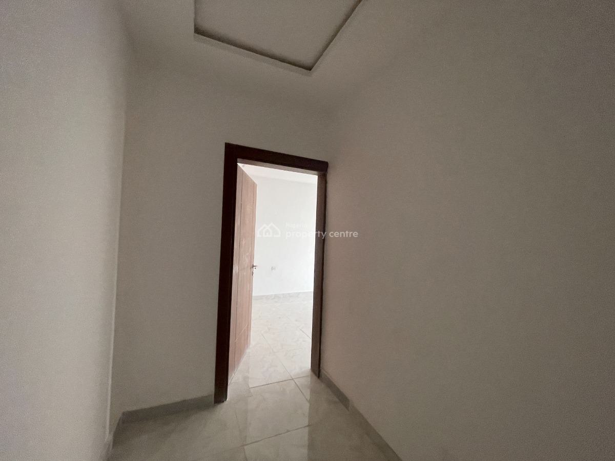Ultra-modern 3 Bedrooms Maisonette with Elevator, Lekki Phase 1, Lekki, Lagos, Flat / Apartment for Rent