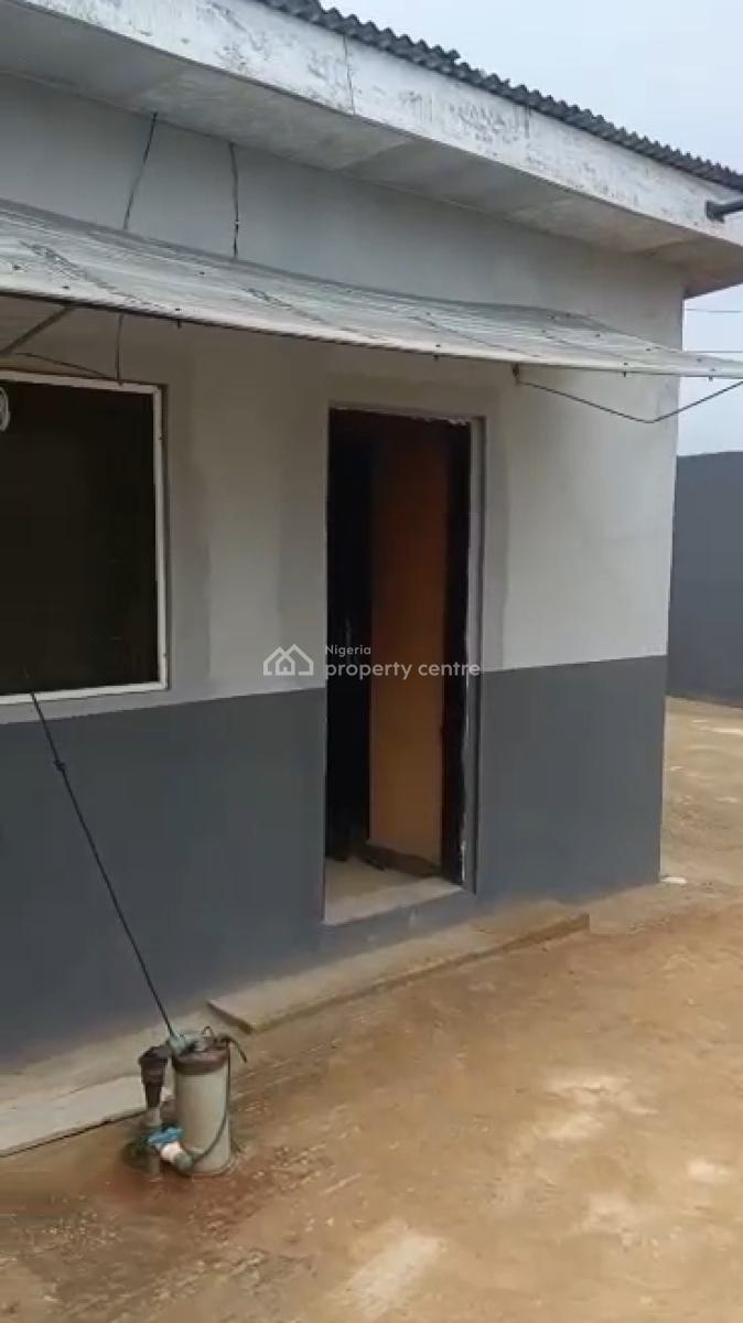 Lovely Room Self Contain, Iyanoworo, Oworonshoki, Shomolu, Lagos, Self Contain (single Rooms) for Rent