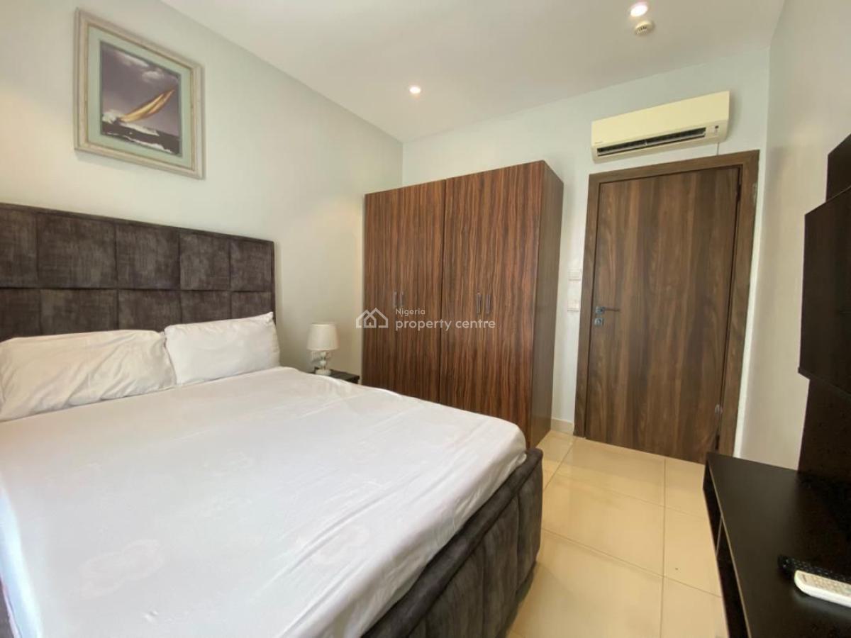 Furnished 2 Bedroom Apartment with Pool & Elevaror, Lekki Right Hand Side, Lekki Phase 1, Lekki, Lagos, Flat / Apartment for Rent