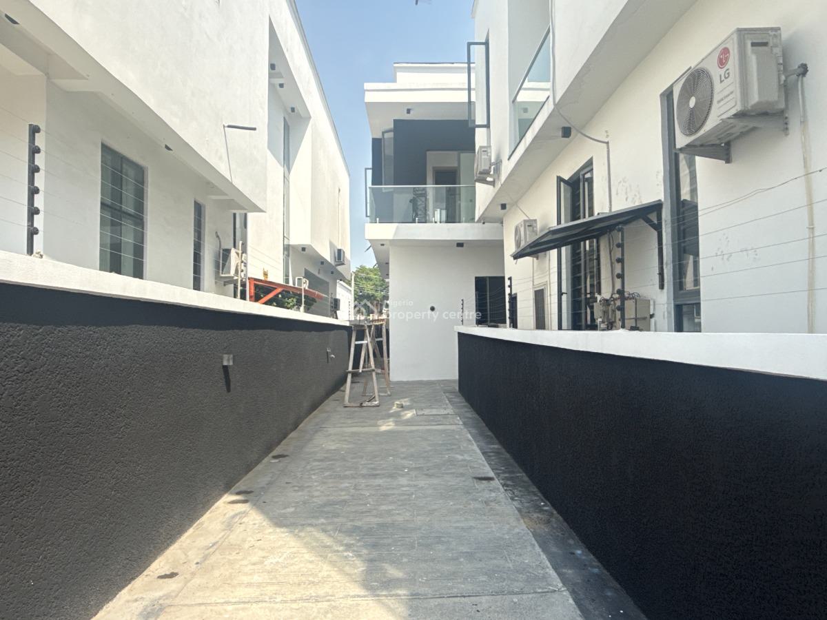 Newly Built 4 Bedrooms Semi-detached House with Self Compound, Chevron, Lekki, Lagos, Semi-detached Duplex for Rent