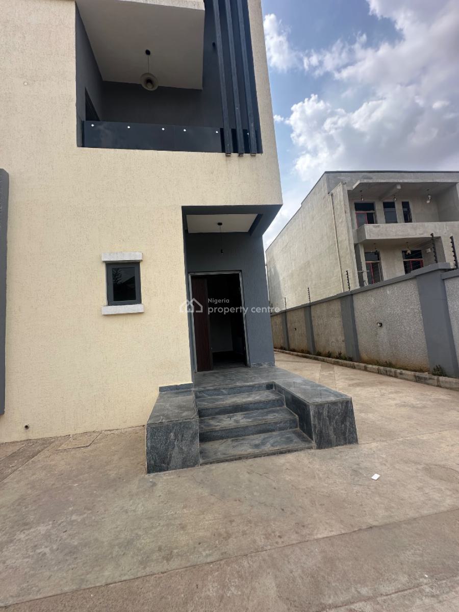 Luxury 6 Bedroom Stand-alone Duplex, Guzape, Guzape District, Abuja, Detached Duplex for Sale