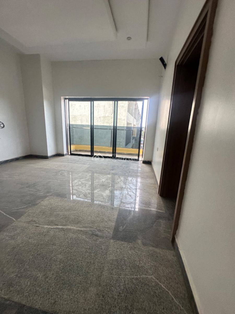 Luxury 6 Bedroom Stand-alone Duplex, Guzape, Guzape District, Abuja, Detached Duplex for Sale