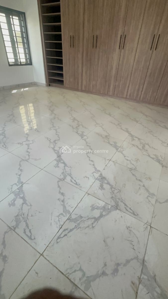 Luxury 6 Bedroom Stand-alone Duplex, Guzape, Guzape District, Abuja, Detached Duplex for Sale