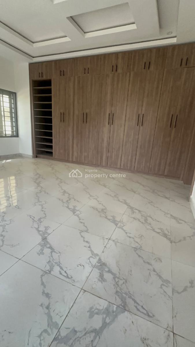 Luxury 6 Bedroom Stand-alone Duplex, Guzape, Guzape District, Abuja, Detached Duplex for Sale