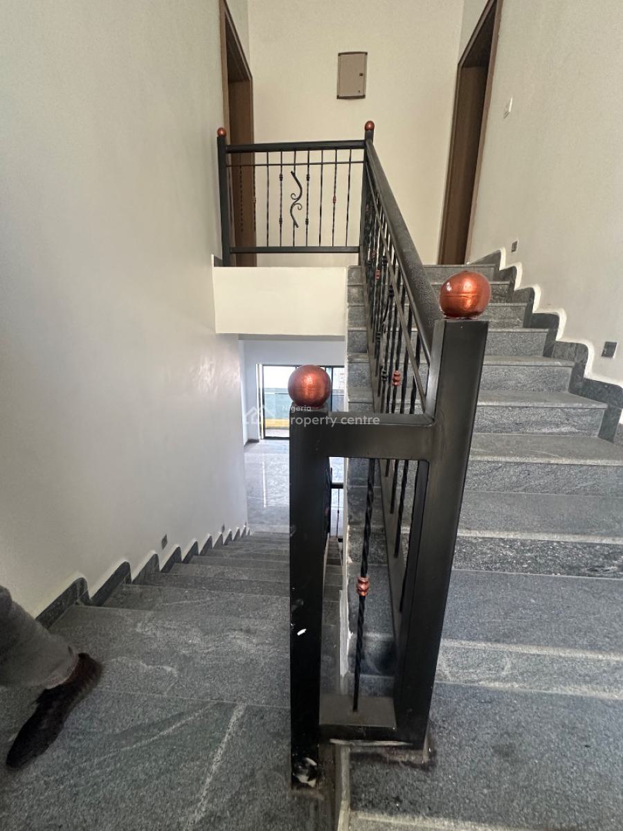 Luxury 6 Bedroom Stand-alone Duplex, Guzape, Guzape District, Abuja, Detached Duplex for Sale