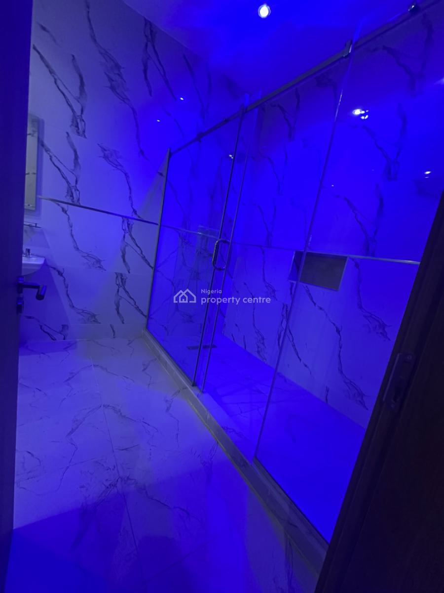 Luxury 6 Bedroom Stand-alone Duplex, Guzape, Guzape District, Abuja, Detached Duplex for Sale