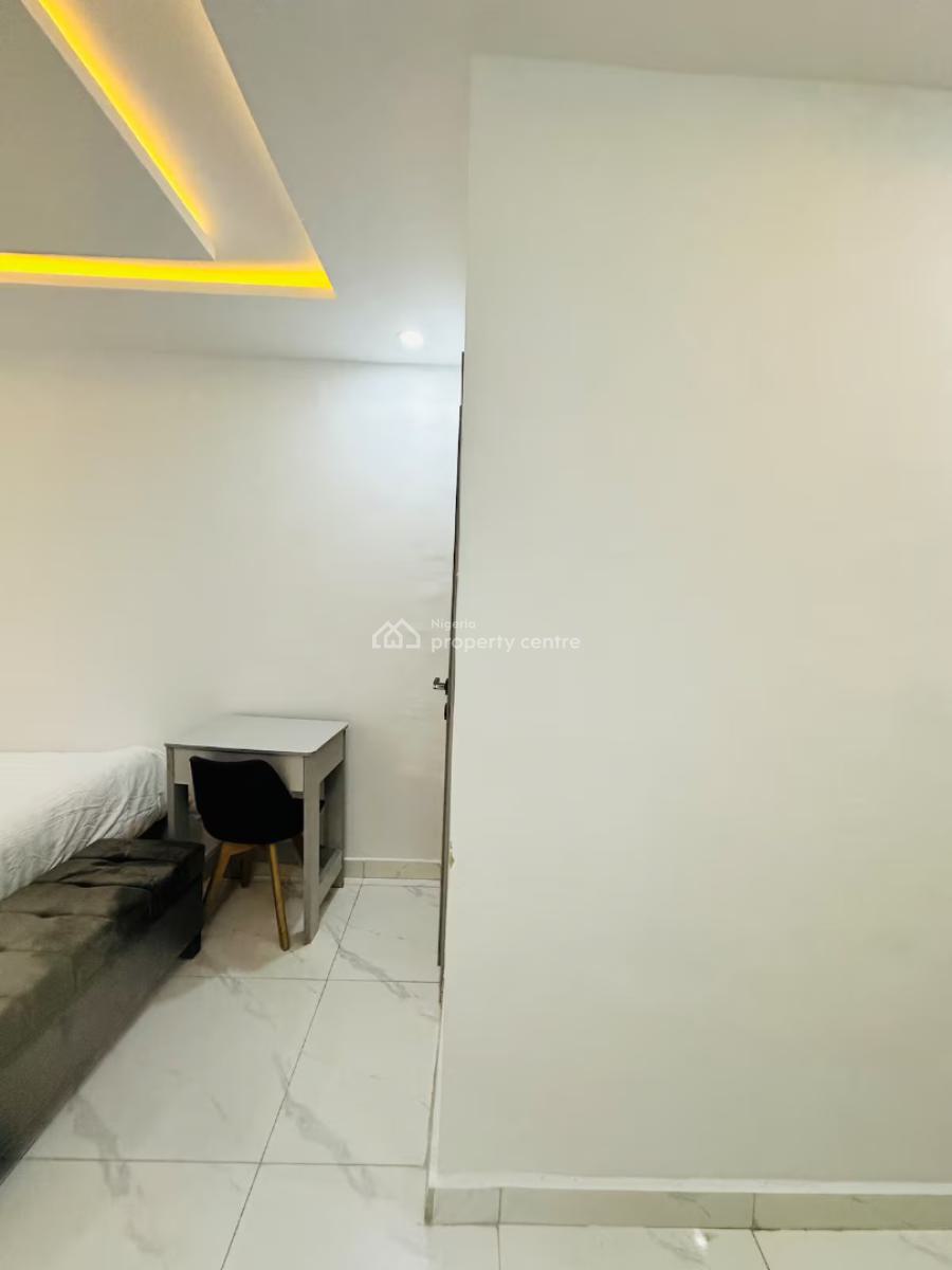 Ngz Lvn Studio (sa6), Dele Adedeji Street, Lekki Phase 1, Lekki, Lagos, Flat / Apartment Short Let