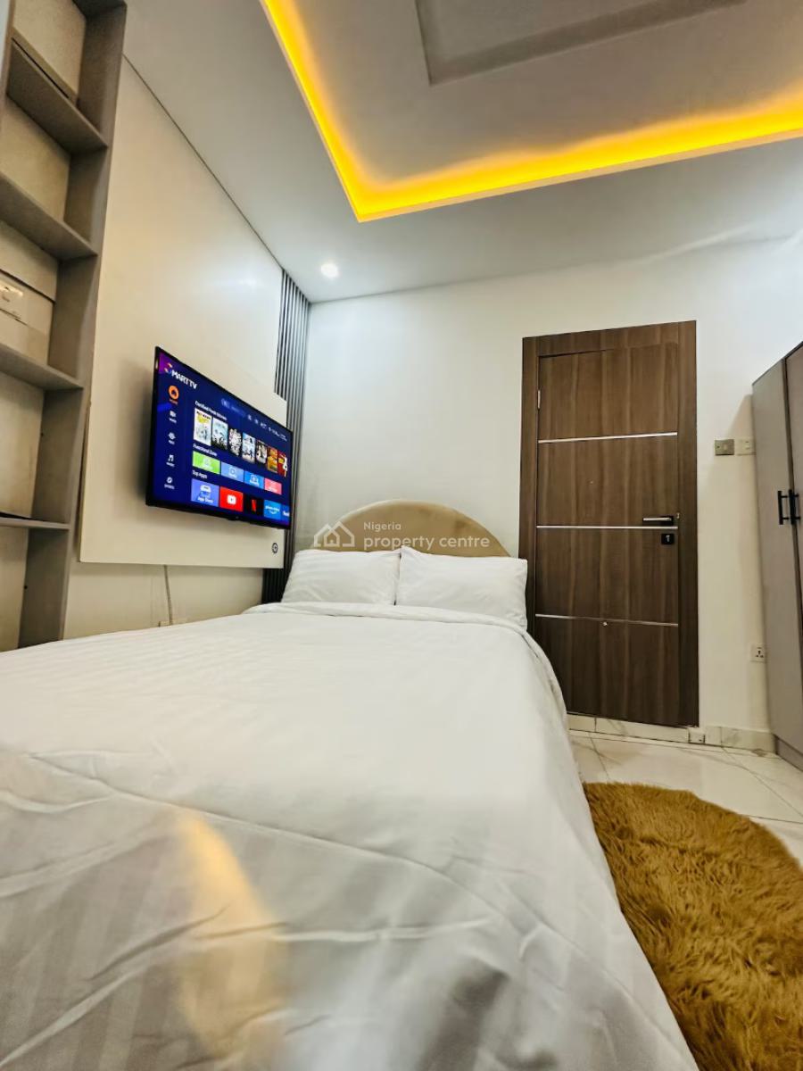 Ngz Lvn Studio (sa8), Dele Adedeji Street, Lekki Phase 1, Lekki, Lagos, Flat / Apartment Short Let