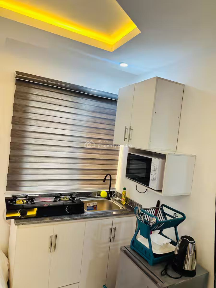 Ngz Lvn Studio (sa10), Dele Adedeji Street, Lekki Phase 1, Lekki, Lagos, Flat / Apartment Short Let