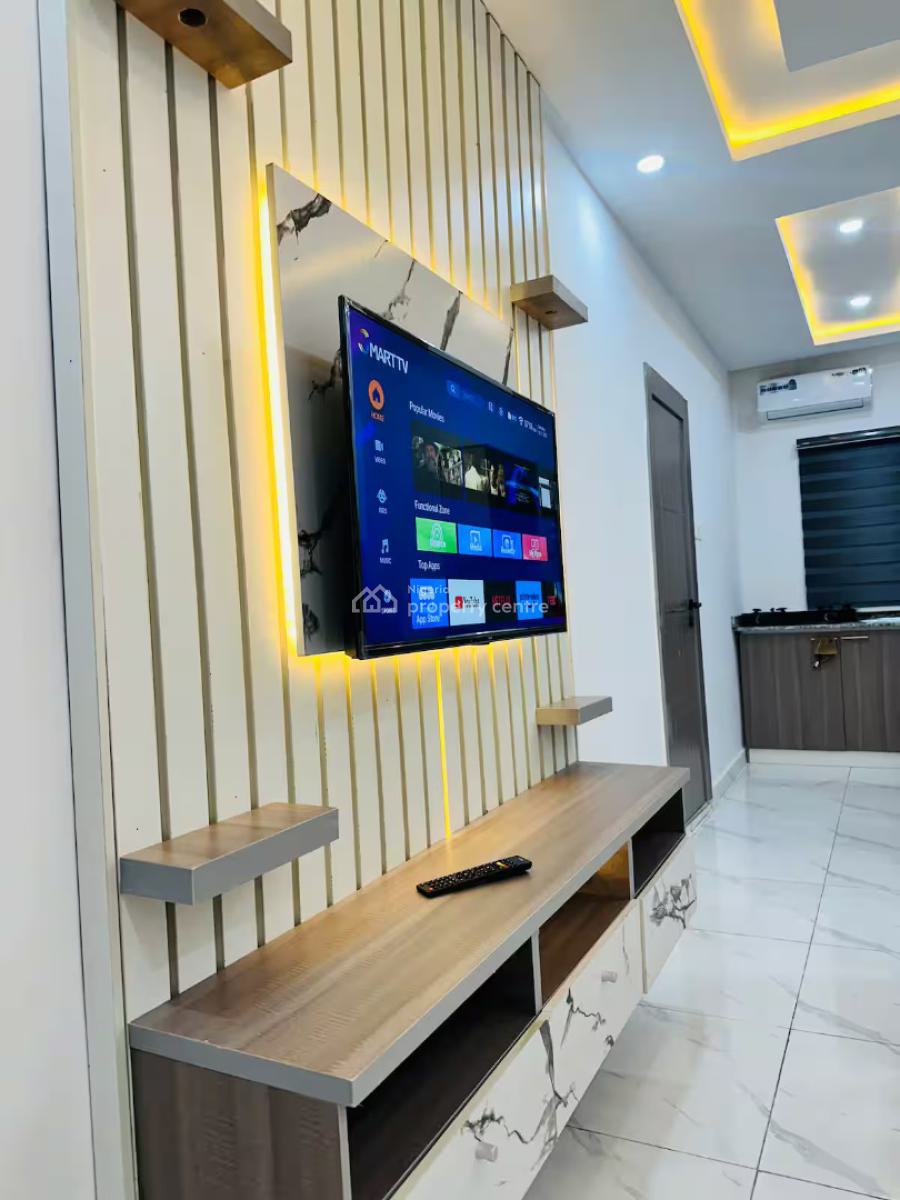 Ngz Lvn Studio Sa2, Dele Adedeji Street, Lekki Phase 1, Lekki, Lagos, Flat / Apartment Short Let