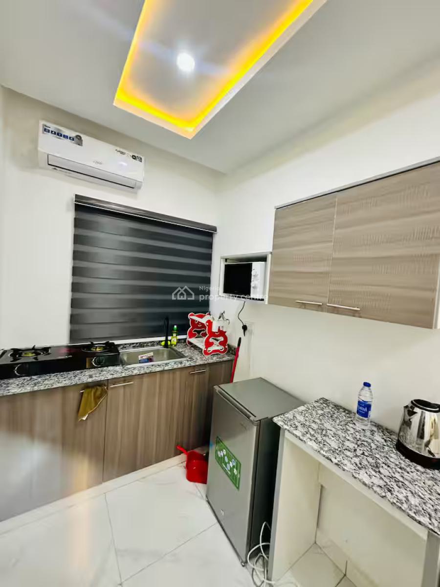 Ngz Lvn Studio Sa2, Dele Adedeji Street, Lekki Phase 1, Lekki, Lagos, Flat / Apartment Short Let