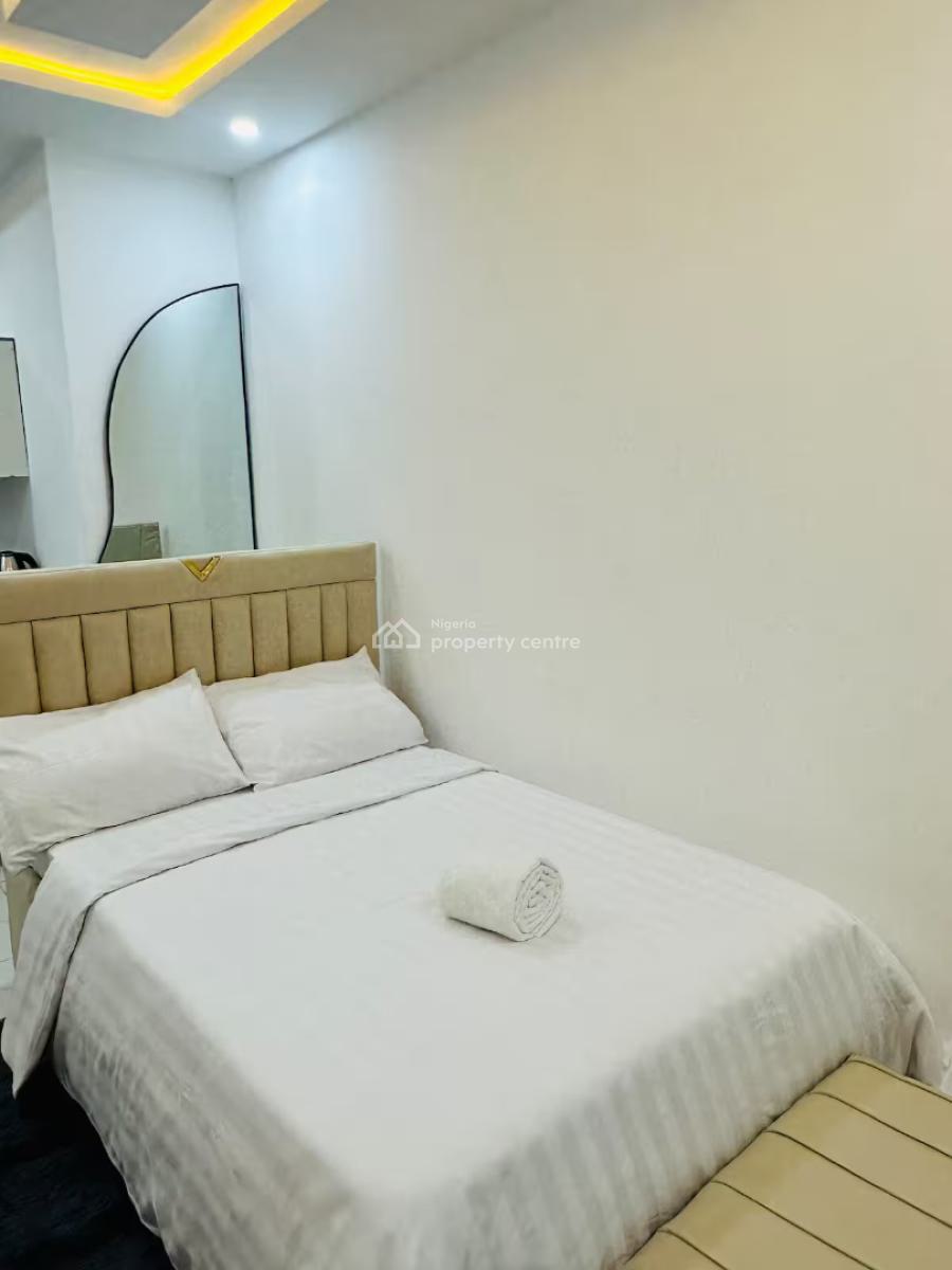 Ngz Lvn Studio Sa2, Dele Adedeji Street, Lekki Phase 1, Lekki, Lagos, Flat / Apartment Short Let